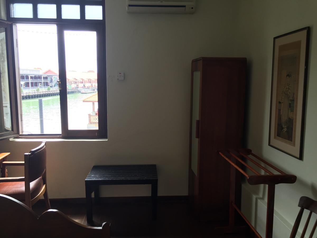 Heeren House *